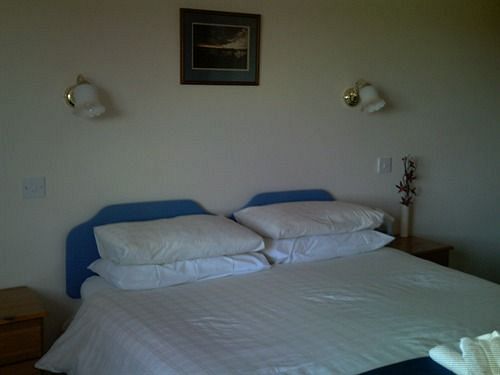 The Rhiconich Hotel Kinlochbervie Bagian luar foto